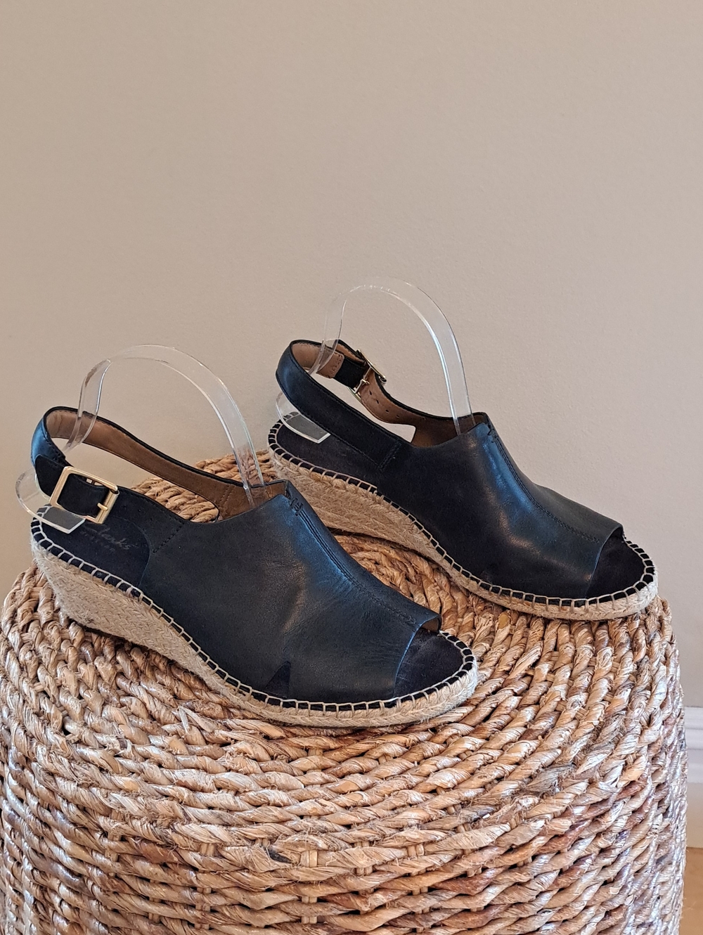 Clarks Artisan Womens Petrina Mera Black Leather Wedge Espadrille Sandals 9